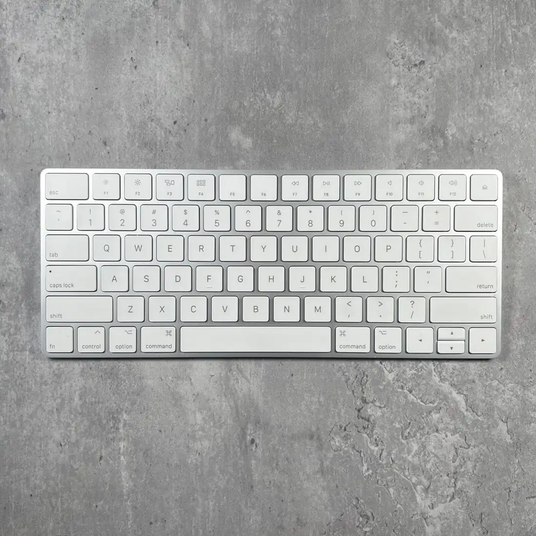 Apple Magic Keyboard (Original) — accessories price in Pakistan, NN Laptops Lahore