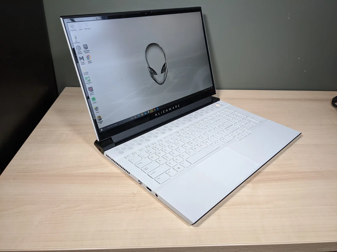 Dell Alienware m17 R4 i9-10980HK 32GB 1TB Gaming Used Laptop Lahore — used Dell laptop, price in Pakistan at NN Laptops Hafeez Center Lahore