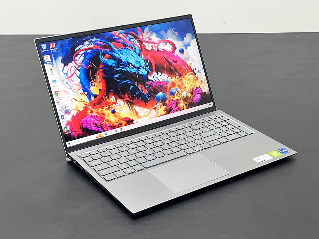 Dell Inspiron 15 5518 i7-11375H 16GB 1TB Used Laptop Lahore — Dell laptop keyboard and ports view, Lahore Pakistan