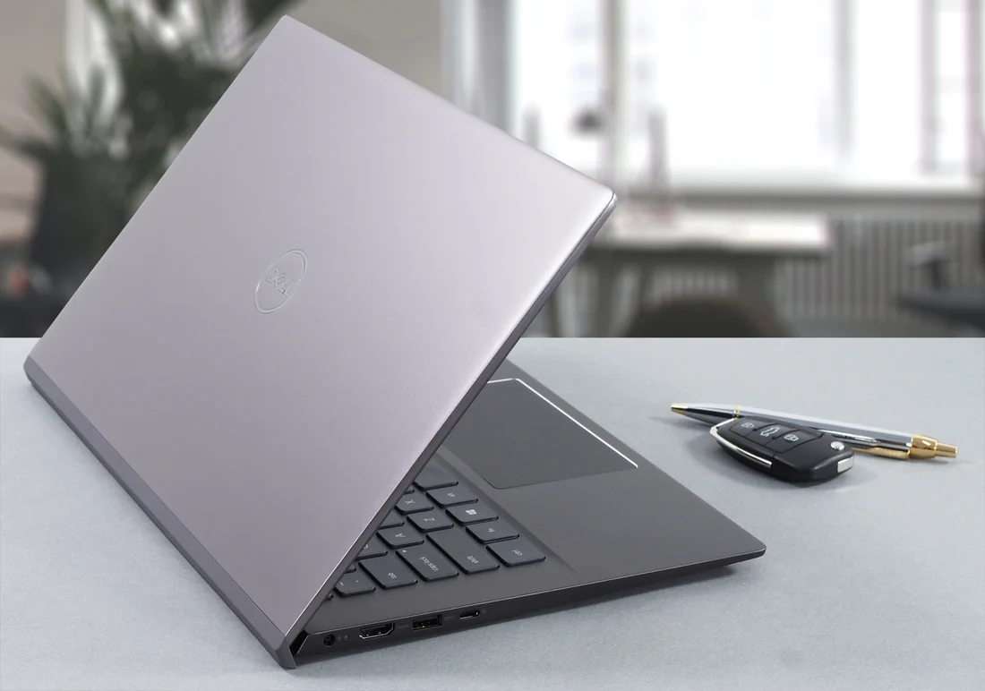 Dell Vostro 5402 i5-1135G7 8GB 512GB Used Laptop Lahore — Dell laptop side and angled view, buy in Lahore Pakistan