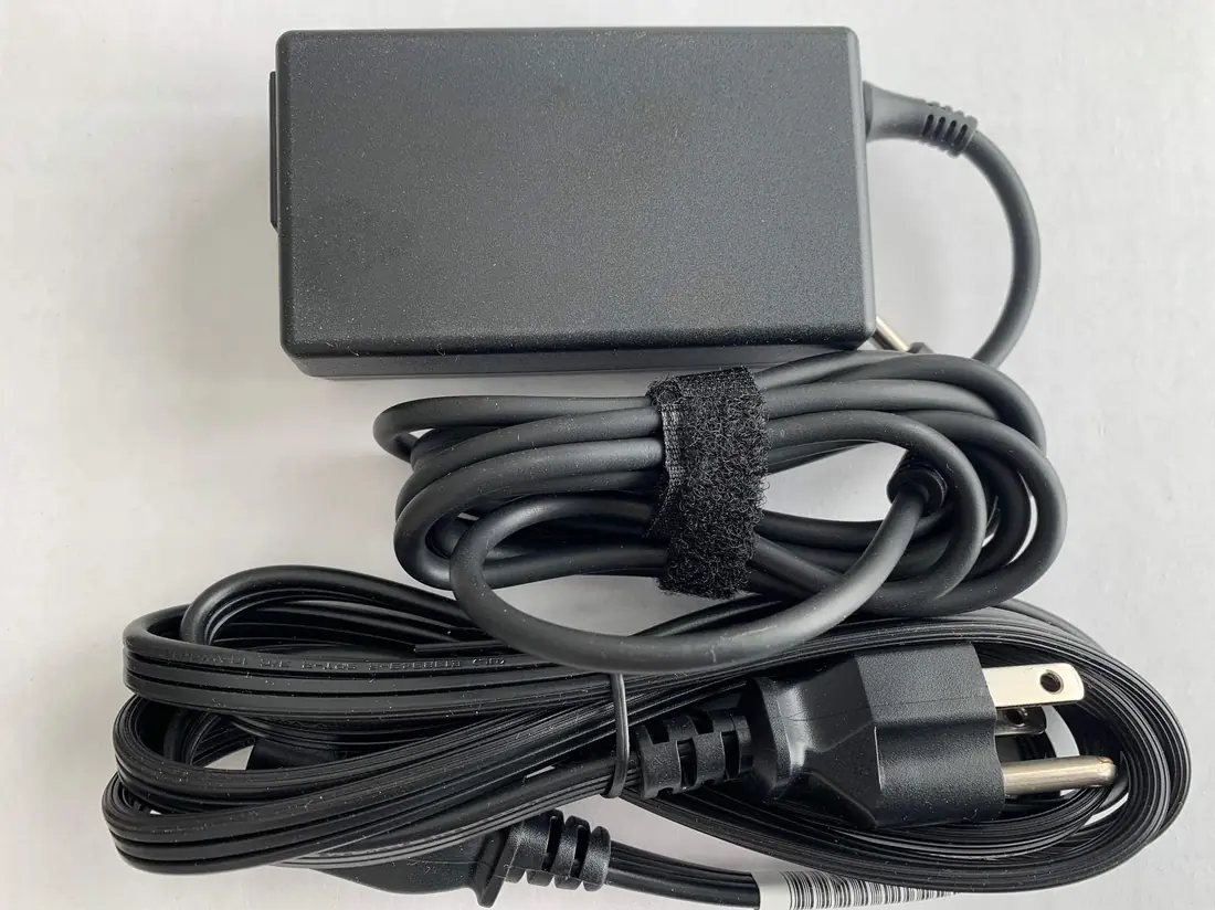 HP Original 65W Smart Pin Blue Tip Charger for EliteBook 840 G5 — used HP laptop, price in Pakistan at NN Laptops Hafeez Center Lahore