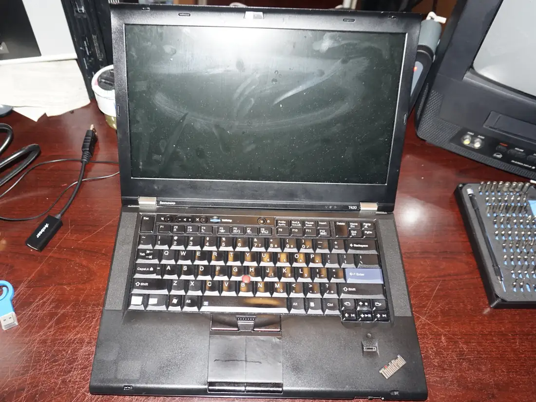 Lenovo ThinkPad T420 Keyboard (Backlit) — Lenovo laptop keyboard and ports view, Lahore Pakistan