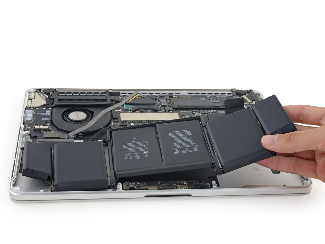 MacBook Pro 13″ 2015 Battery (A1502) — used Apple laptop, price in Pakistan at NN Laptops Hafeez Center Lahore