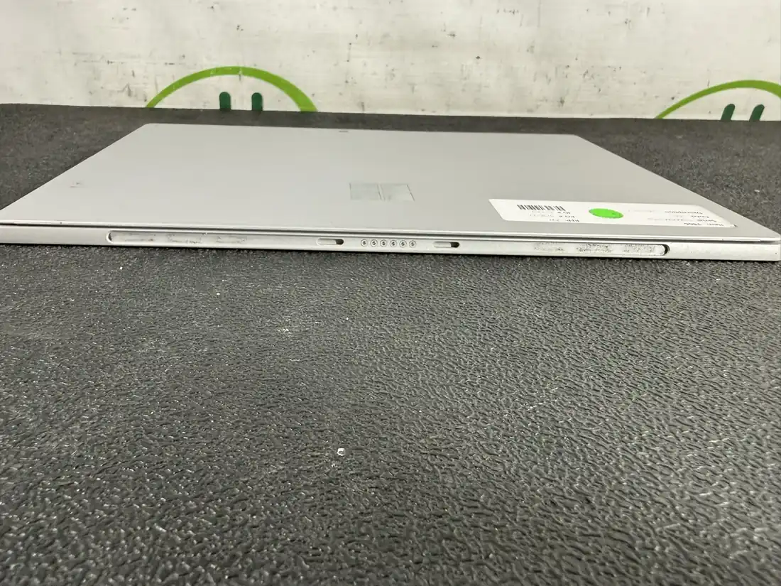 Microsoft Surface Pro 7 i5 i5-1035G4 8GB 256GB Touch Used Lahore — used Microsoft laptop, price in Pakistan at NN Laptops Hafeez Center Lahore